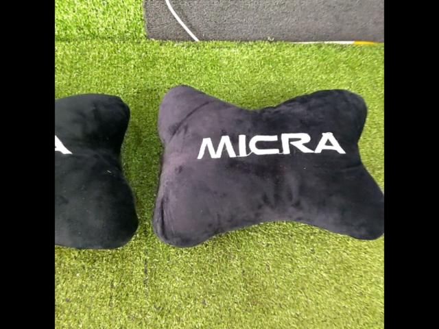 [Generic] manufacturer unknown
Neck pad (black)
2 pieces