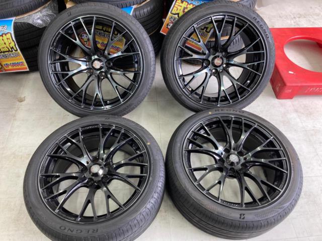 weds (Weds)
WedsSport (Sports)
SPORT
SA-20R
+
BRIDGESTONE (Bridgestone)
REGNO
GR-X II