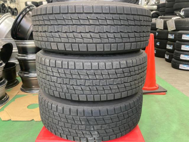 SCHNEIDER
Spoke wheels
+
GOODYEAR
ICE
NAVI
SUV