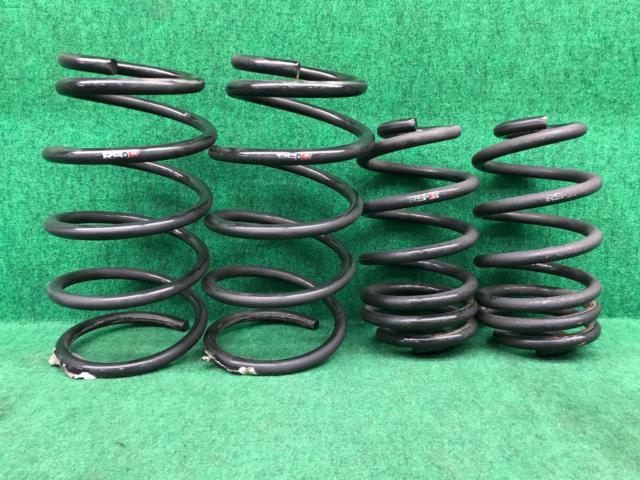 RS  R
DOWN
Noah / Voxy / Esquire
ZRR80
T930W