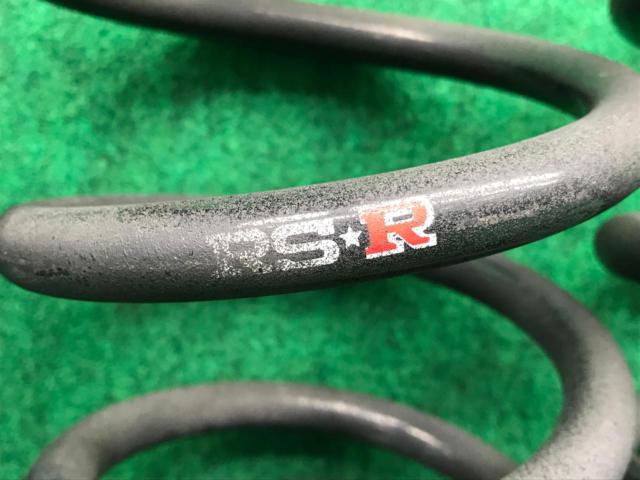 RS  R
DOWN
Noah / Voxy / Esquire
ZRR80
T930W