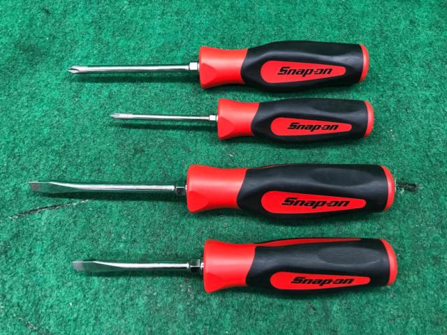 Snap-on
Driver
4 pieces set
SGD 4 B
+
SGD2B
+
SGDP31IRB
+
SGDP 42 IRB