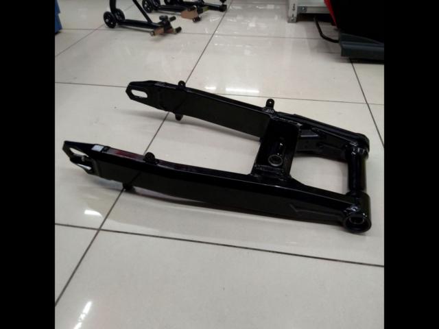 KAWASAKI genuine
Z900RS genuine
Swing arm
