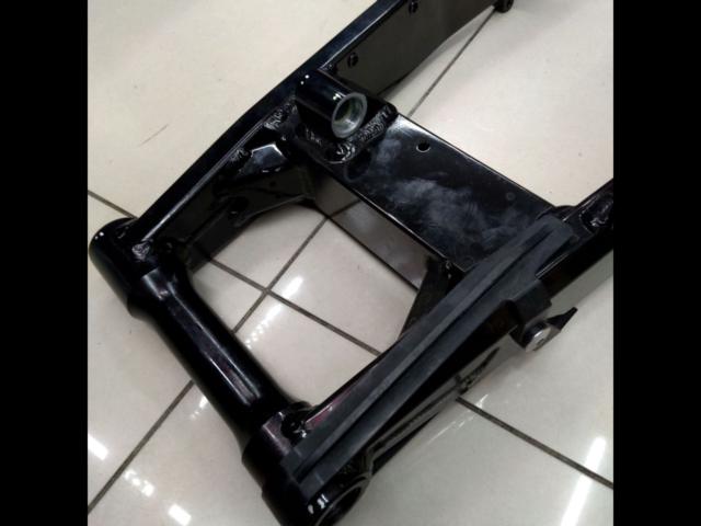 KAWASAKI genuine
Z900RS genuine
Swing arm