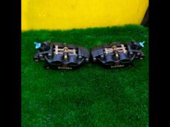 Brembo
4POT
Caliper
40mm