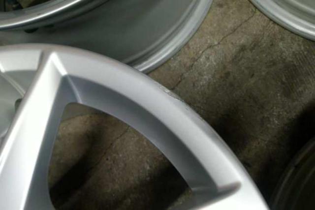 AUDI
A4/B9
Genuine
Wheel
