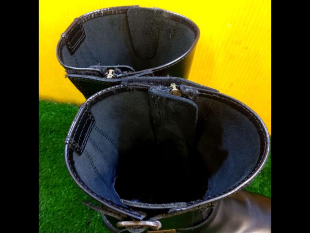 Size: 22.5cm WILDWING
Leather boots