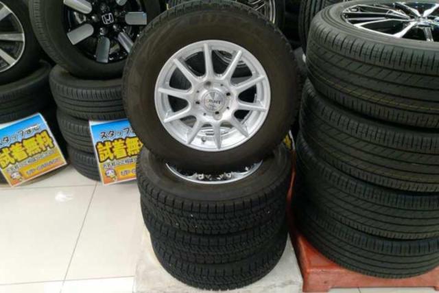MARUKA
SERVICE
MANARAY
SPORT
EUROSPEED
SMART + BRIDGESTONE
BLIZZAK
VRX2