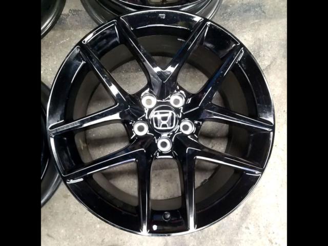 HONDA
Civic RS/FL1 genuine wheels
(With noise reduction)