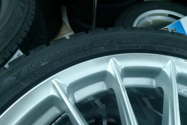 WORK
IMPORT
LABEL
WIL-01F + YOKOHAMA
iceGUARD
iG60