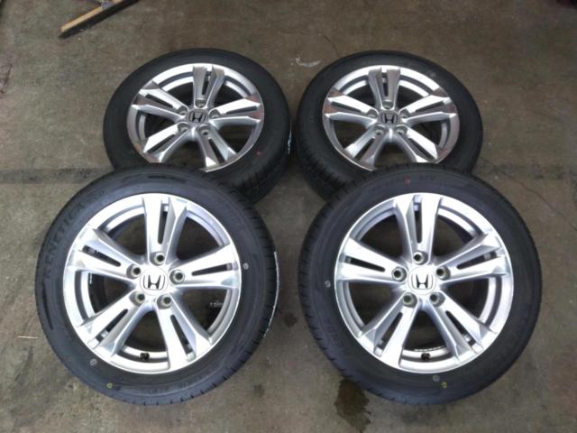 HONDA with new tires
CR-Z / ZF1
Original wheel + KENDA
To all KR203 Freed owners: Inch-up using genuine parts!!!