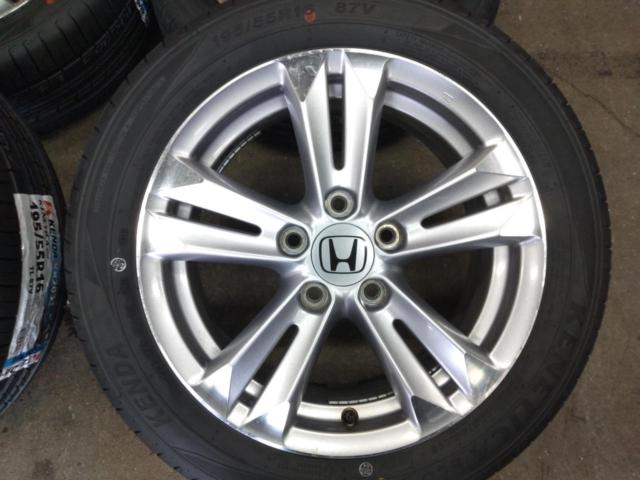 HONDA with new tires
CR-Z / ZF1
Original wheel + KENDA
To all KR203 Freed owners: Inch-up using genuine parts!!!