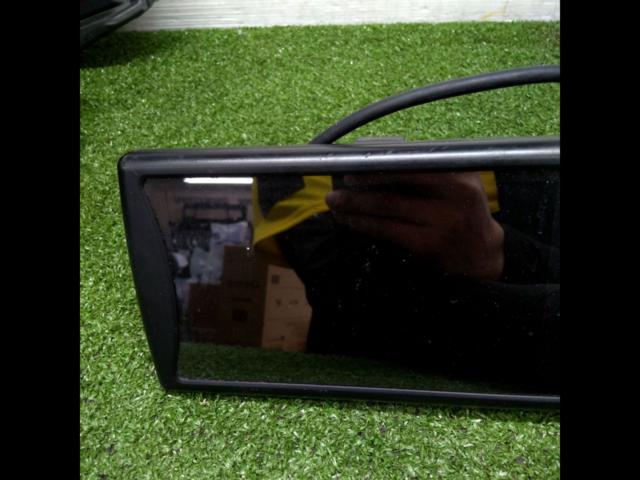 L &amp; V
Mirror type monitor