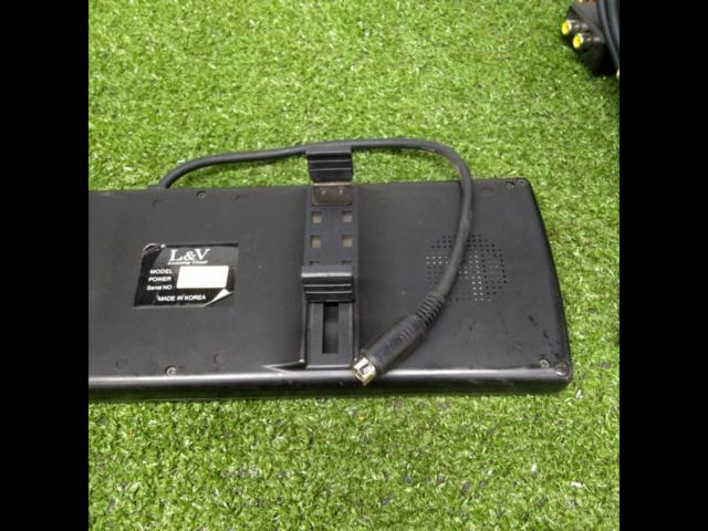 L &amp; V
Mirror type monitor