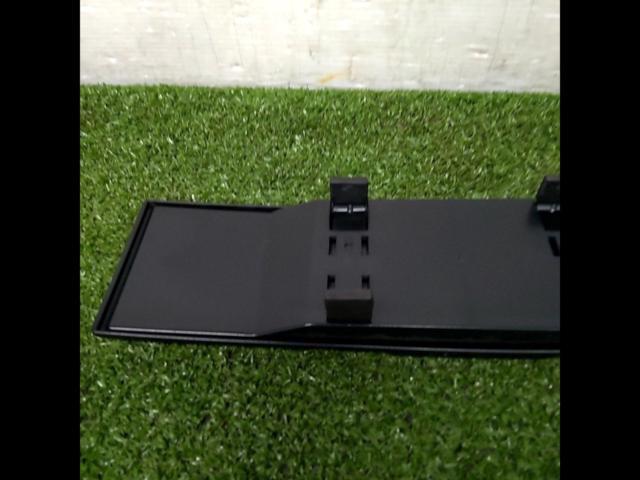 Unknown Manufacturer
Room mirror