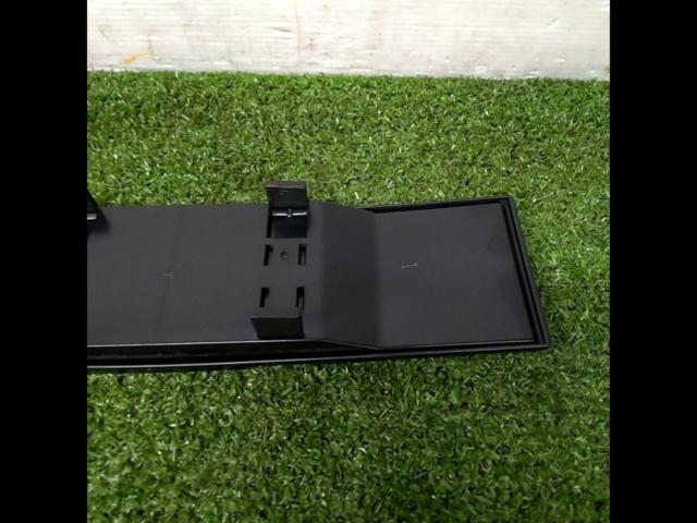 Unknown Manufacturer
Room mirror