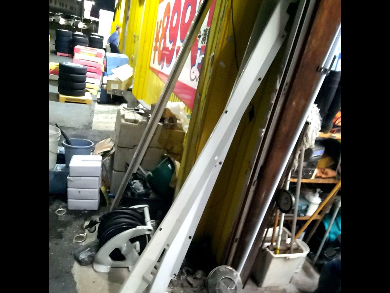 Toyota
Chaser genuine side skirts