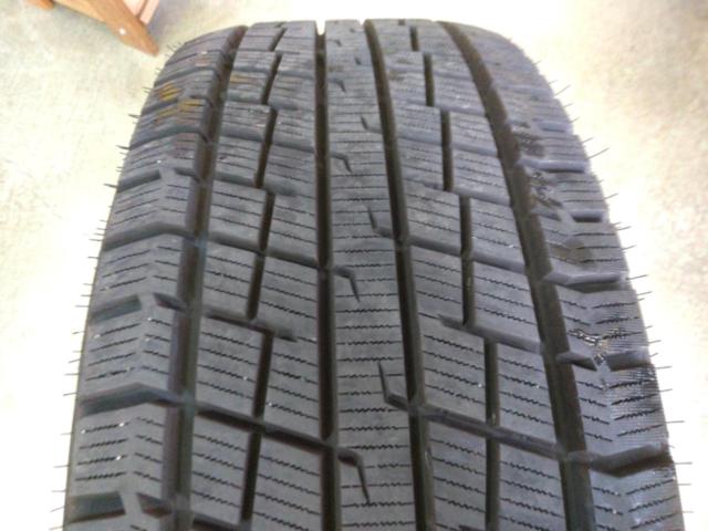 BADX 632
LOXARNY (Rokusani)
Hui - Le
+ GRIPMAX
ICE
X
SUV