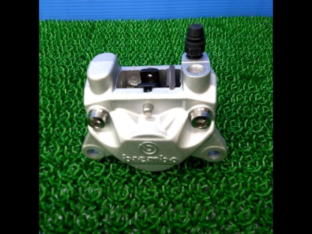 Brembo (Brembo)
Brake caliper
84mm/20.5161.43 Old Crab Caliper