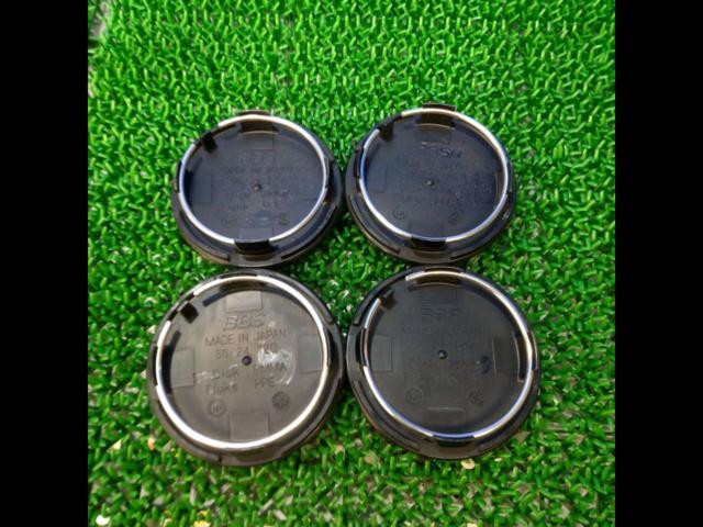 Displayed in the showcase: Black x Gold BBS
Center cap