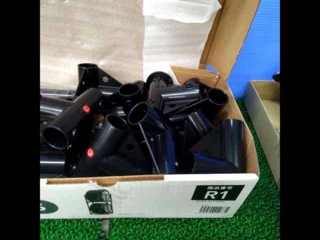 Caines
Tire rack
For minicars