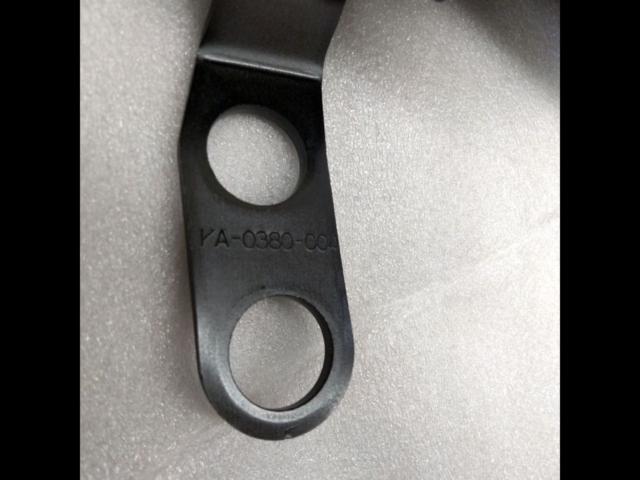 Kawasaki W400
Genuine meter / 25031-0115 Excellent condition