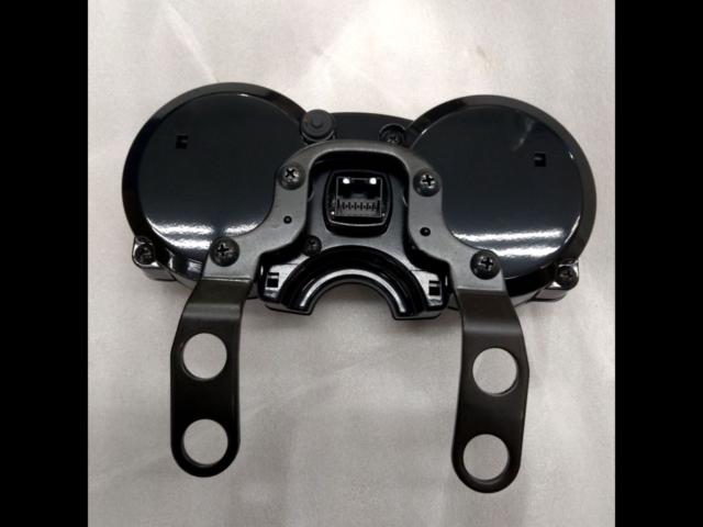 Kawasaki W400
Genuine meter / 25031-0115 Excellent condition