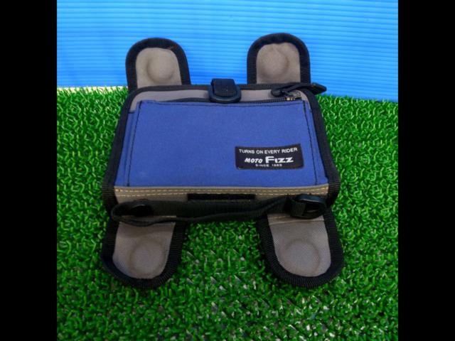 General-purpose/magnetic attachment type MOTO
FIZZ (Motofizu)
A coin case is convenient for touring at high speeds!!