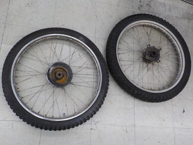 ARAYA/DIO (Daido) off-road vehicle with some issues.
The wheelset is in poor condition.
Wakeari goods]