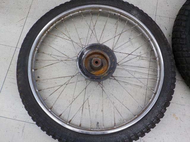 ARAYA/DIO (Daido) off-road vehicle with some issues.
The wheelset is in poor condition.
Wakeari goods]