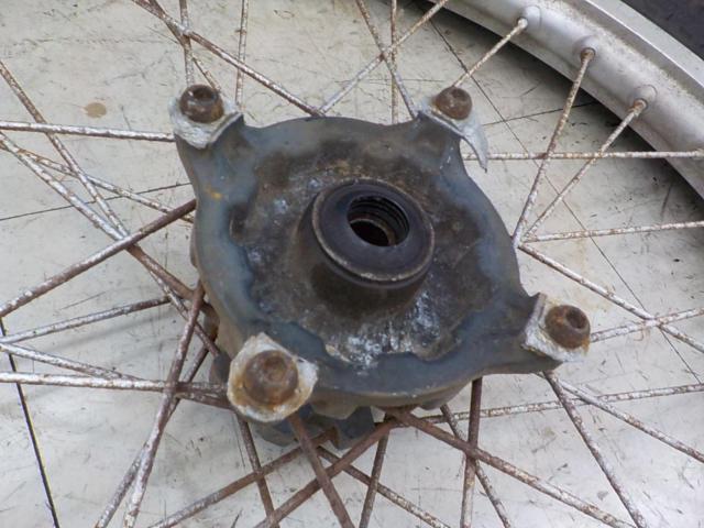 ARAYA/DIO (Daido) off-road vehicle with some issues.
The wheelset is in poor condition.
Wakeari goods]