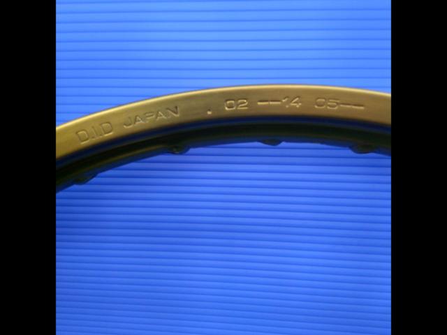 DID (Dido)
Aluminum wheel rim
Gold/J19×1.4032 holes