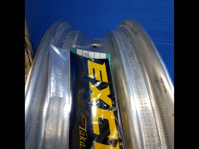 TRIUMPH
Triumph
Bonneville T100 EXCEL
Aluminum rim for rear
17×3.00