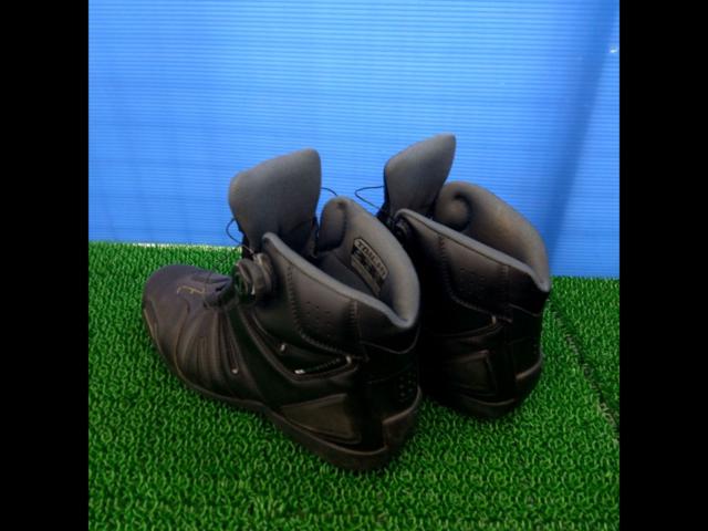 Size 28cm RS Taichi
DRYMASTER
BOA
Riding Shoes / RSS006 - Designed specifically for riders!!