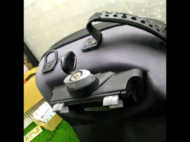 GIVI
ST604
Multi
lock
Side bag
Left and right 1 set
22L