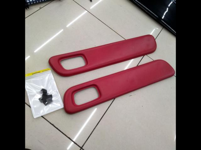 Toyota genuine
Door trim cover for MR-S/ZZW30