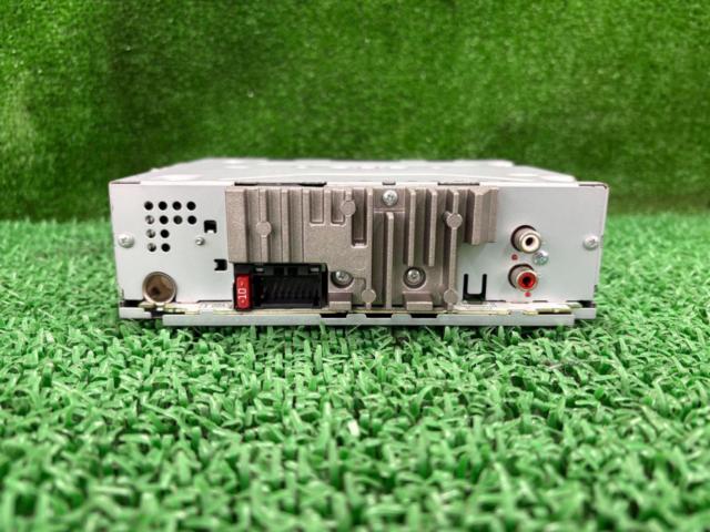 carrozzeria
DEH-580
Subwoofer can be used.