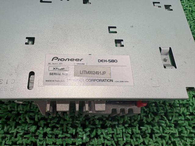 carrozzeria
DEH-580
Subwoofer can be used.