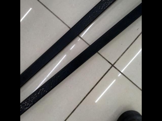 Approximately 120cm TERZO
Square Bar