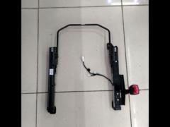 [86 / BRZ
ZN6/ZC6 RECARO
Reclining seat rail
LH (passenger seat)