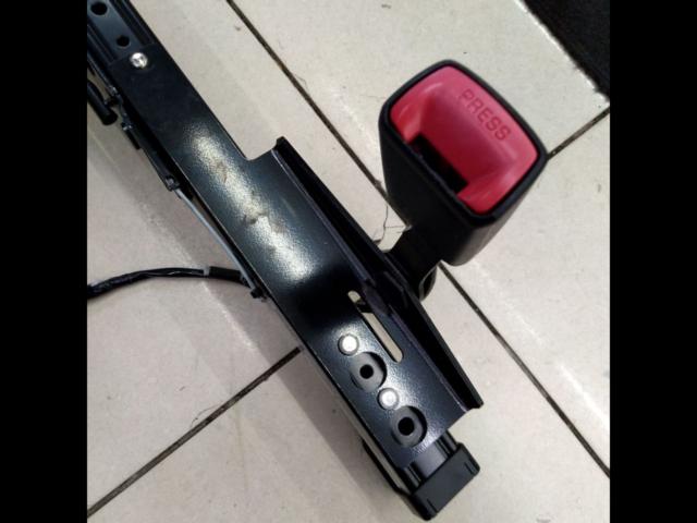 [86 / BRZ
ZN6/ZC6 RECARO
Reclining seat rail
LH (passenger seat)