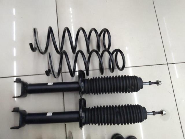 Skyline / V37
Nissan
Genuine
Suspension kit