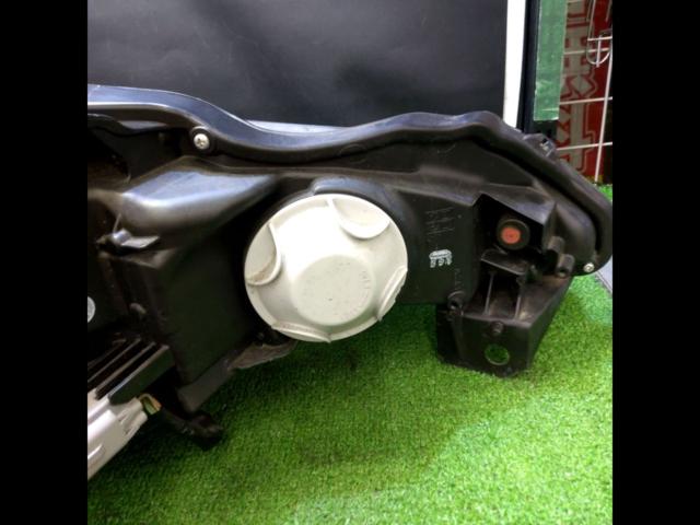 BRZ/ZC6/late SUBARU
Genuine headlight