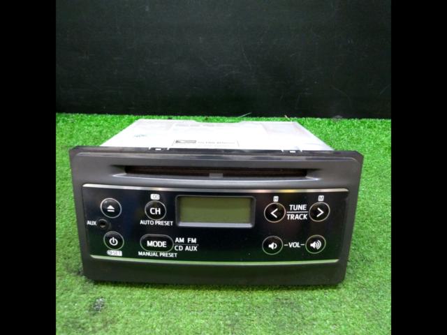DAIHATSU genuine
CD tuner
86180-B5060