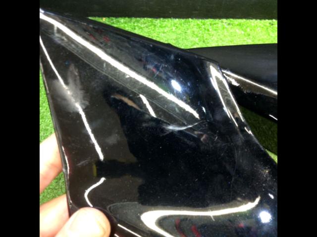 KAWASAKI
Genuine side cover
ZRX400 (ZR400E)