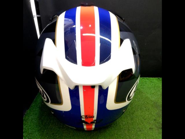 Slightly flawed size: 59-60cm Arai
XD
FLAG
LEAGUE
UK
Full Face