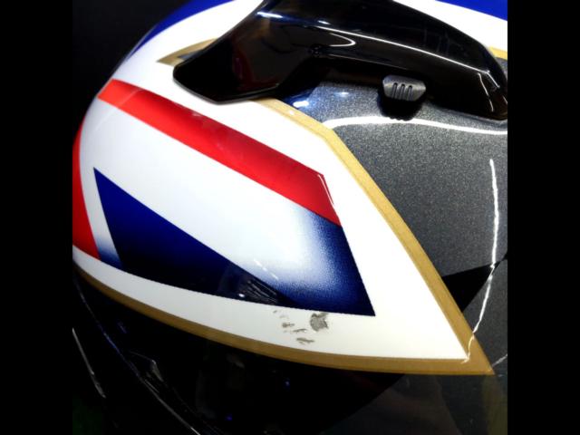 Slightly flawed size: 59-60cm Arai
XD
FLAG
LEAGUE
UK
Full Face
