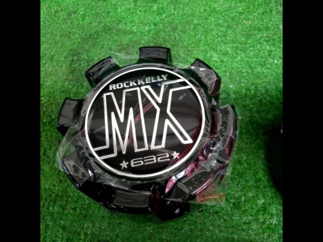 BADX
ROCK
KELLY
Wheel center caps (3 pieces only)