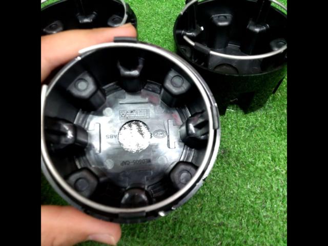 BADX
ROCK
KELLY
Wheel center caps (3 pieces only)