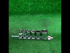 Unknown Manufacturer
Set of 6 x 3/8\" sockets